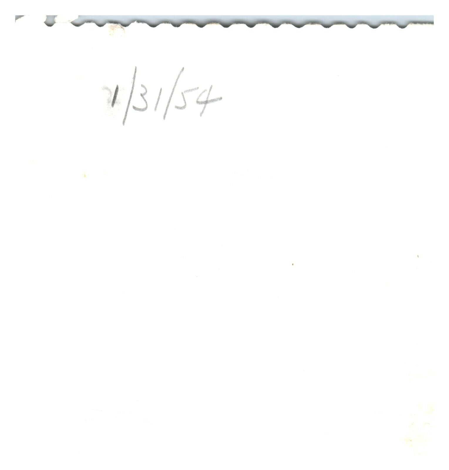 5697572